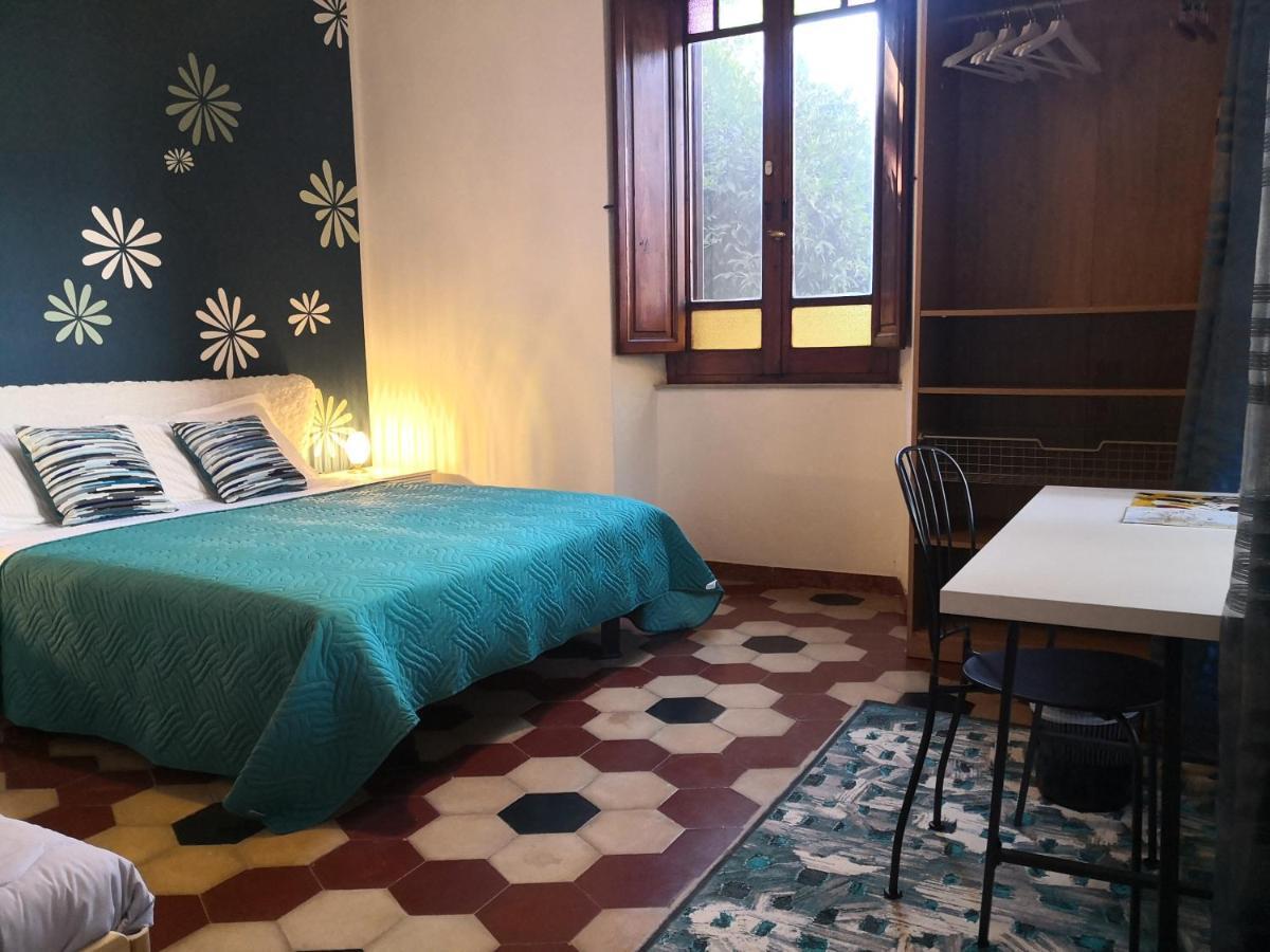 San Nicolo GerreiZia Chiarina住宿加早餐旅馆 外观 照片